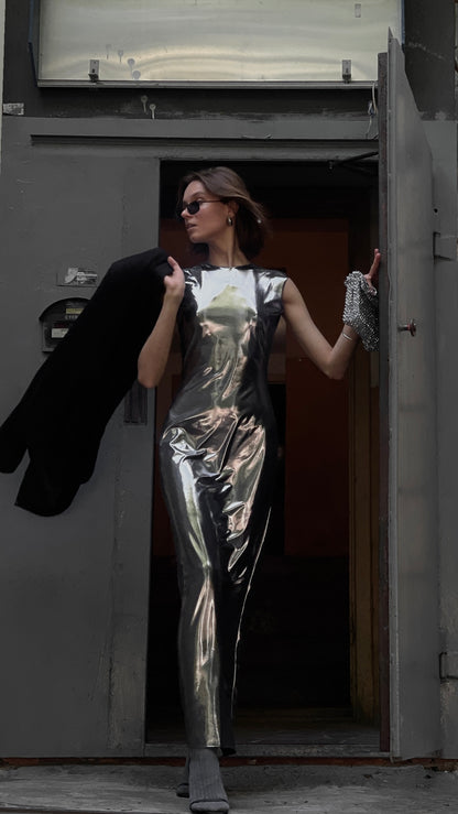 Silver sleeveless maxi evening dress