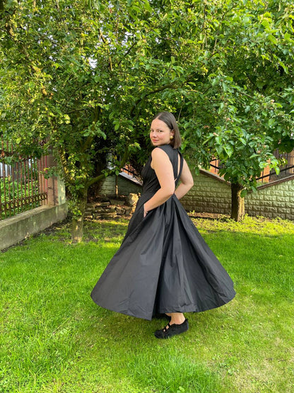 Black midi dress with cutout